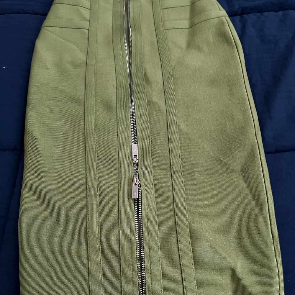 House of CB London green body-con dress size extra small - Picture 7 of 8